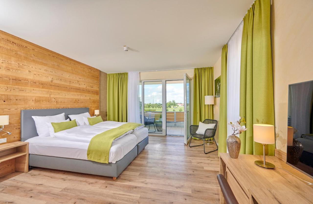 Bachhof Resort Hotel Kirchroth Extérieur photo