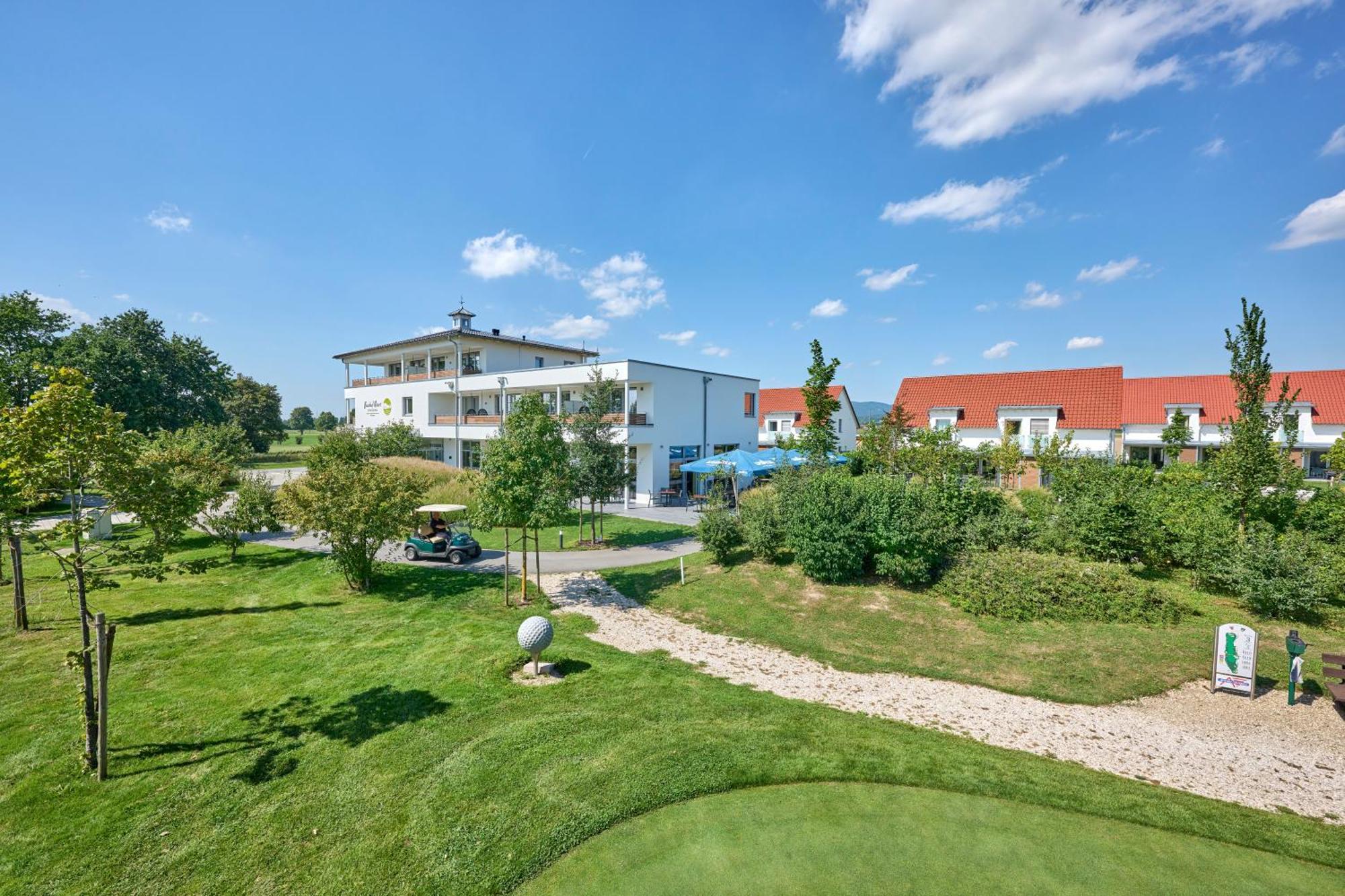 Bachhof Resort Hotel Kirchroth Extérieur photo